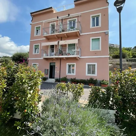 Ginestra 